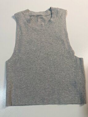 Cropped grey Top
